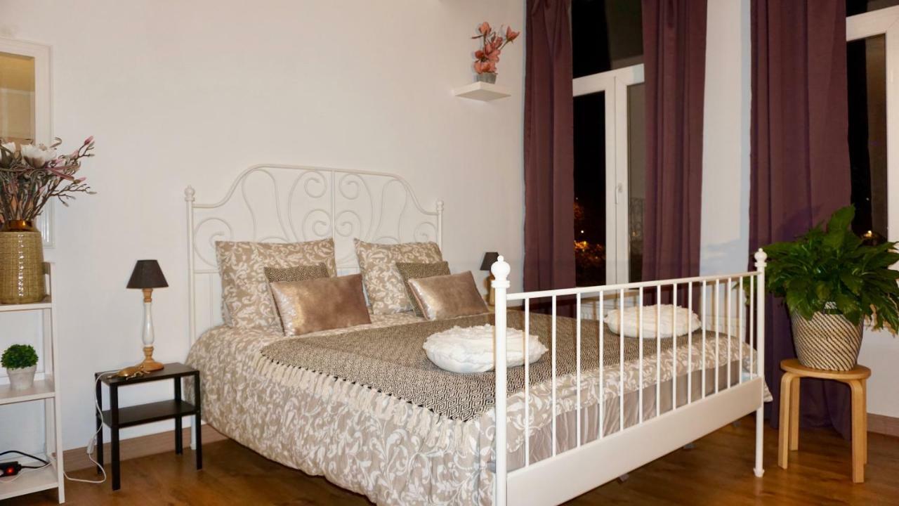 Sint-Jans Appartments แอนต์เวิร์ป ภายนอก รูปภาพ