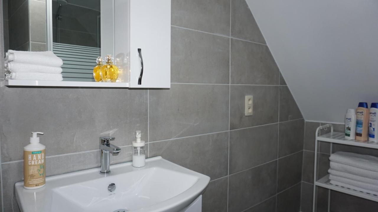 Sint-Jans Appartments แอนต์เวิร์ป ภายนอก รูปภาพ